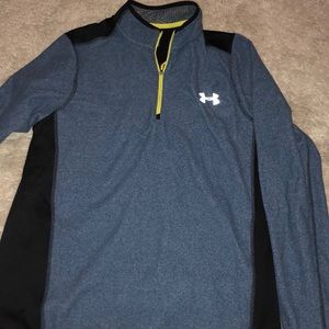 Men’s Under Armour cold gear quarter zip size M